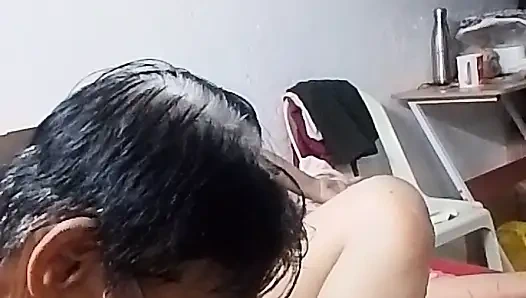 Aku ngentot memekku habis-habisan sampai muncrat berkali-kali!