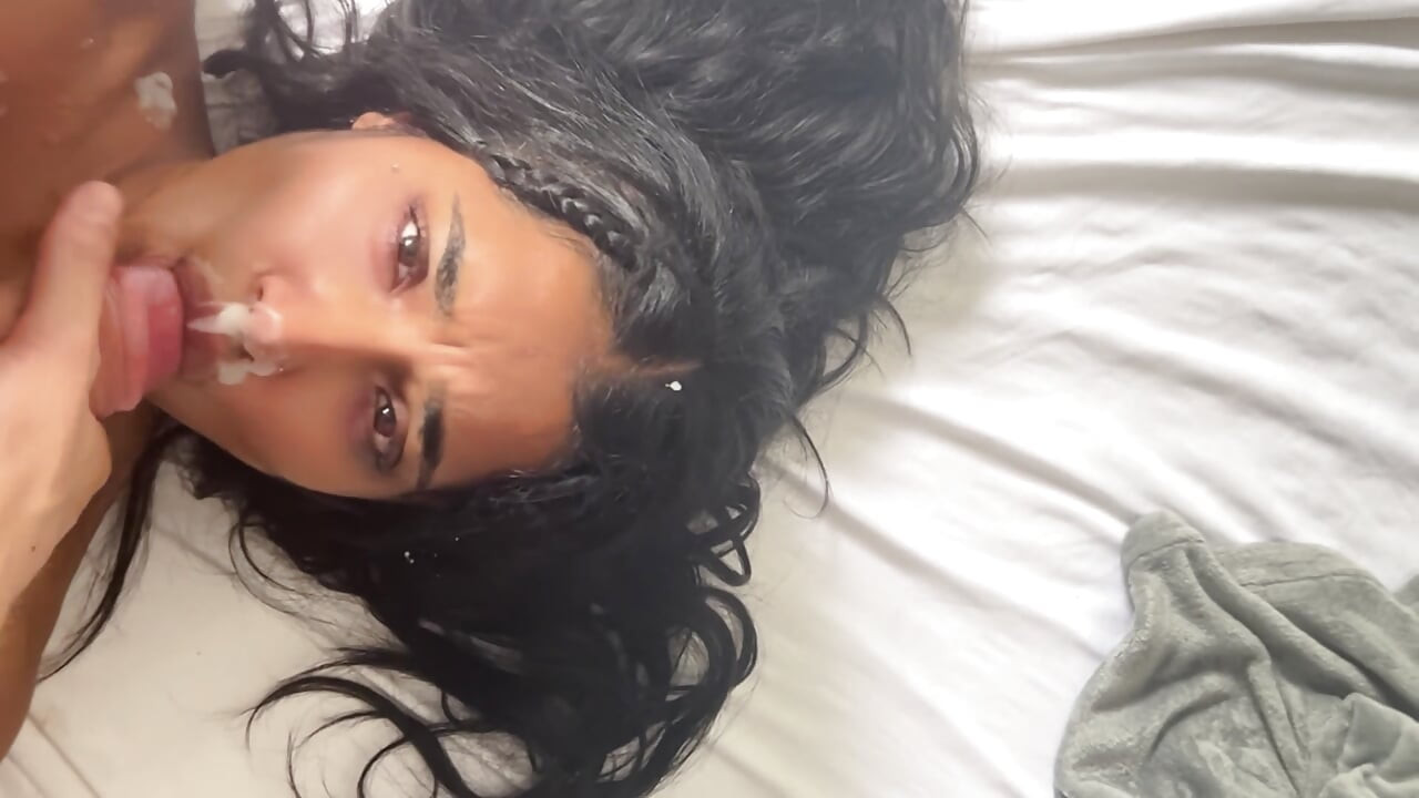 Indian Big Ass Reitet Auf Dem Schwanz Ihres Mannes, Bis Sie Die Ganze Milch Bekommt - Yasmina Khan