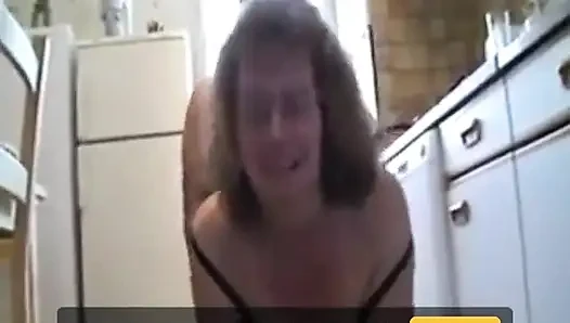 Kecanduan BBC - video porno amatir dan buatan rumah 100%. Tante seksi kecanduan kontol besar pria kulit hitam dan pria antar ras bangin