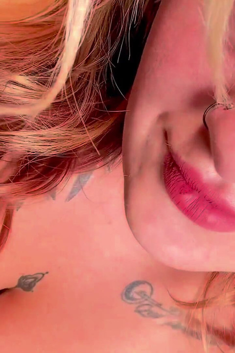 Fodendo irmãos, amigo rico: cuspir na minha boca enquanto você me fode