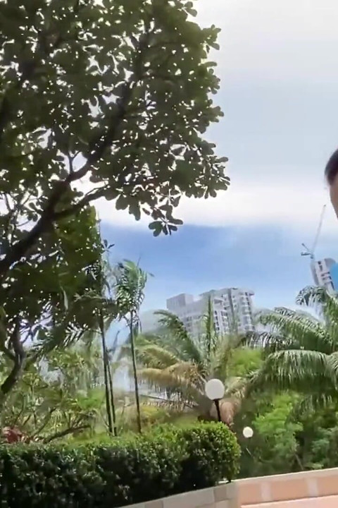 Asiansexdiary Slatka Filipinka pruža strancu malo ljubavi