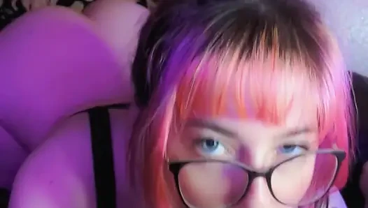 Развлекаясь с 18-летней тинкой в Snapchat