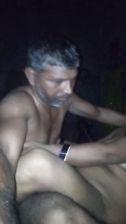 Husband ne bibi ko nanga krke chudai ki