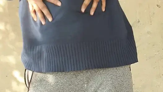 Ki mastiyaan si ibu rumah tangga Akeli