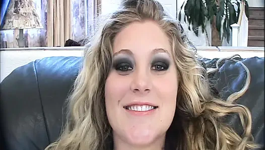 Cewek itu nyepong kontol terbaik dalam hidupku