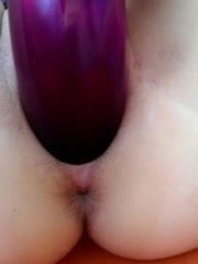 Amateur slut fucks huge dildo