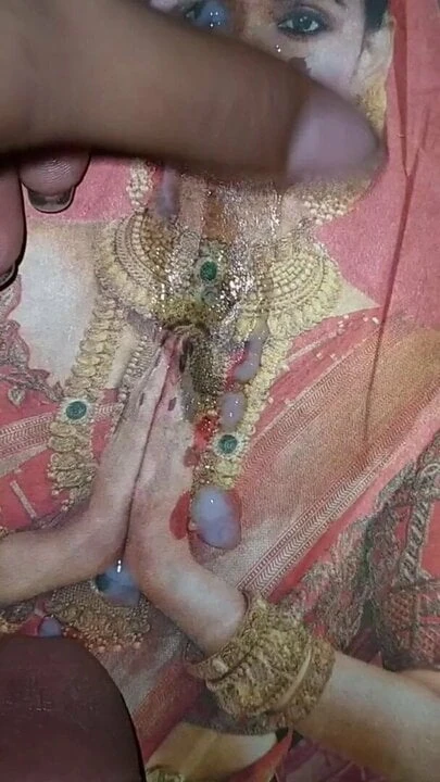 Keerthy suresh cumtribute