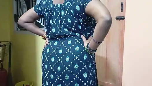 Indian big boobs Aunty bathroom enjoy