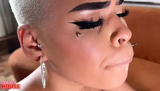 She Had Great Sex and Received Her First Anal Penetrations to Lose Her Virginity