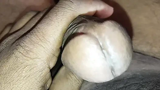 Hintli yumruk atıyor