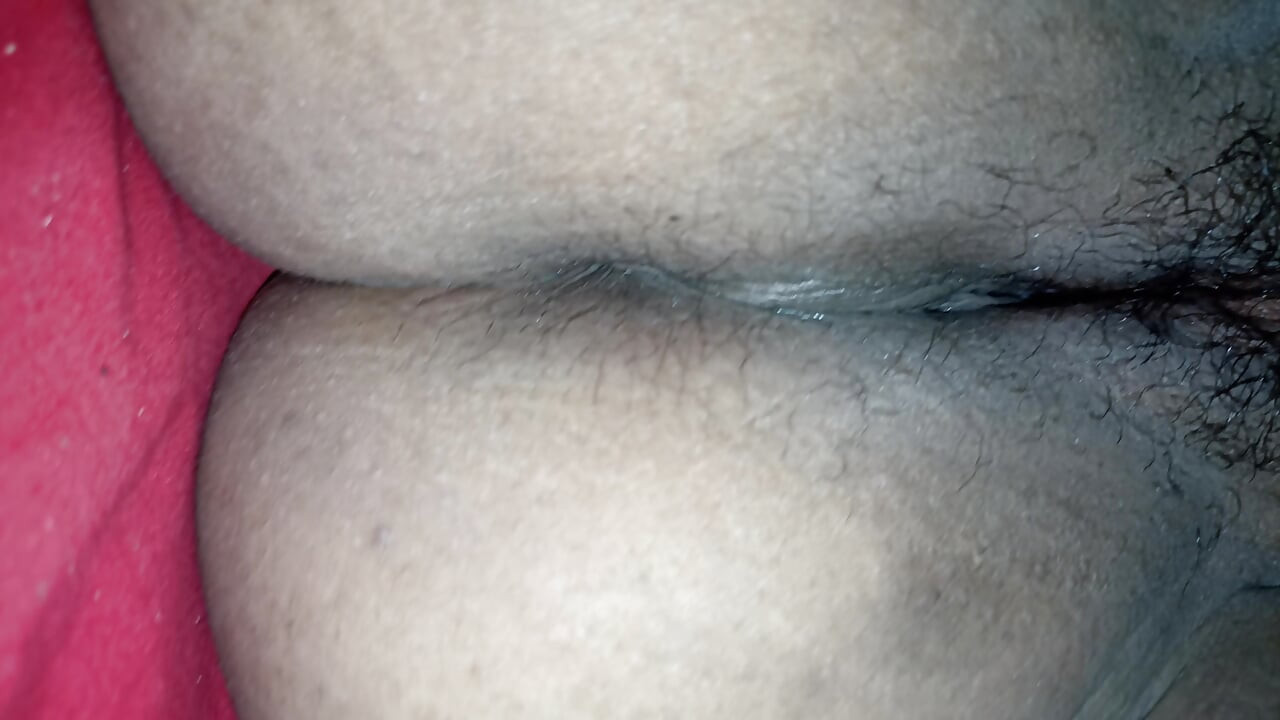 I grab and open the vagina of a slutty milf