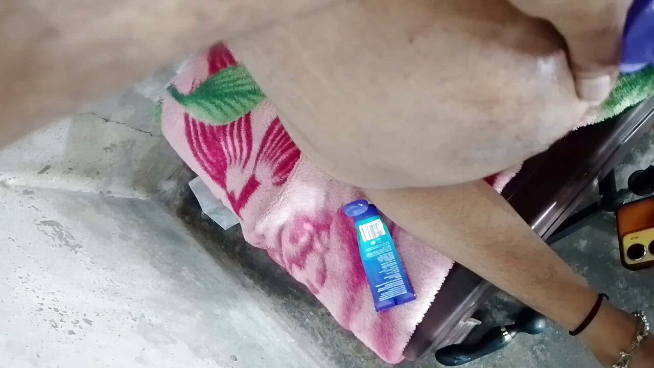 Double dildo in ass to fuck big ass Hindi audio doggy style anal