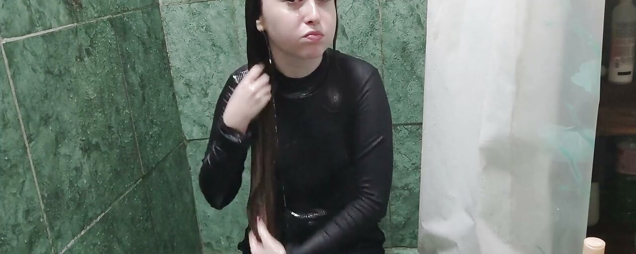 I forgot to take off my clothes and I washed my hair with my jeans and t-shirt on.