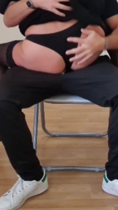 لحظة ملحمية من "SPANK HARD TO LISA"