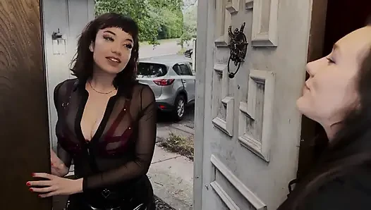 Lezbiyen eski sevgilimle belden bağlamalı seks - sinn sage