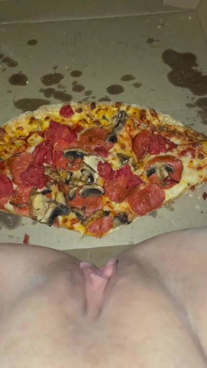 Must-see moment from "PIZZA TEEN MASTURBATION -KINKY FOOD FETISH-FEMALE WEIRD ARAB PORN-REAL ORGASM- AMATEUR- ARABIAN"