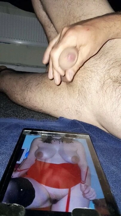 Vampir girl cum tribute