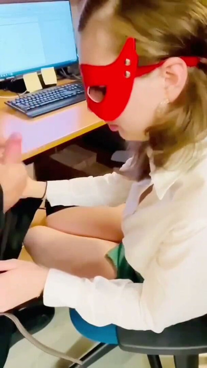 Champagne and CUM for HER, Secretary drinks my cum from champagne glass, slutty teenage secretary, cheating wife sucks | Clip 1