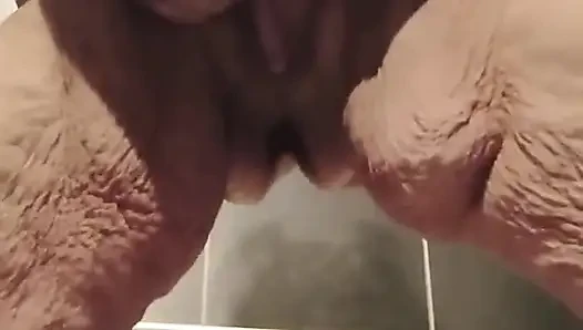 Ne istediğini biliyorum lütfen ayağa kalk