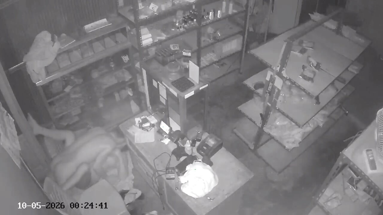 Cheating in a dark place with an ex-girlfriend, it turns out that there is a hidden camera.