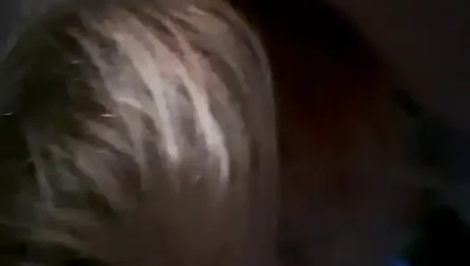 Я не могу помочь, мне возбуждено сосать