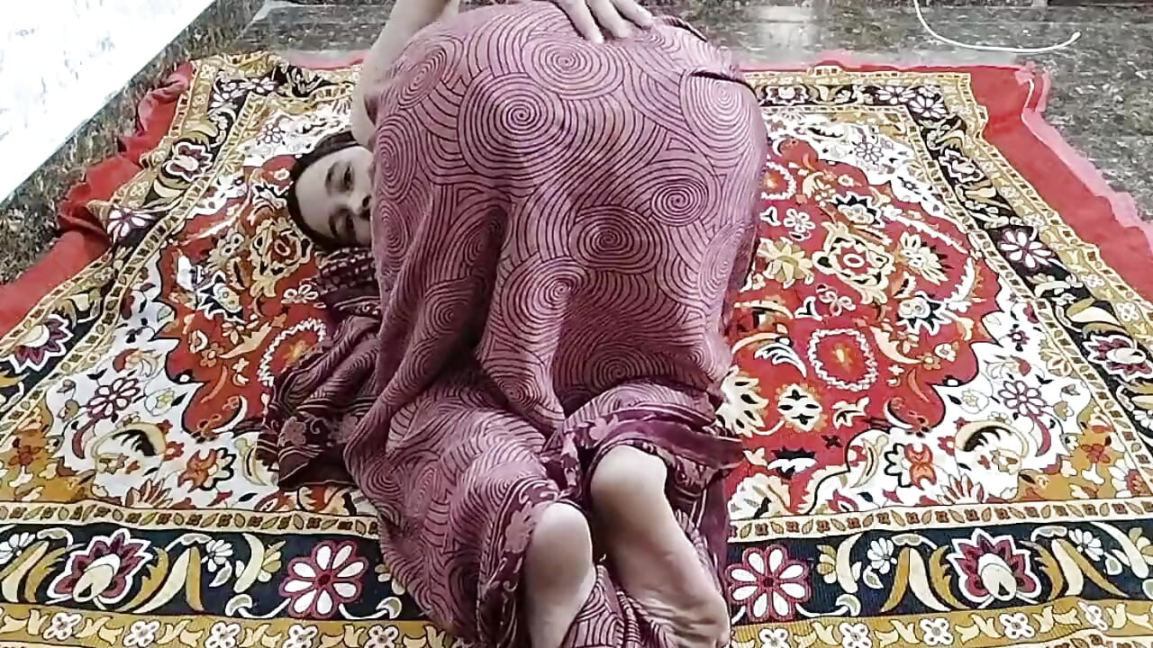 Soyi hui step sister ke bur me laura daal diya