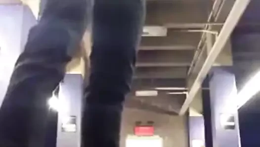 Platform Flipflops porn video – Cumshot on subway platform