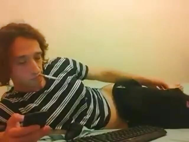 Sesiunea solo de Chaturbate a lui Lil Taste; Fără sunet / fără spermă / fără orgasm