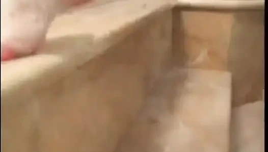 Gadis seksi toket besar bertopeng suka kontol besar di pantat.