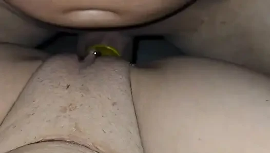 Питье спермы из презерватива