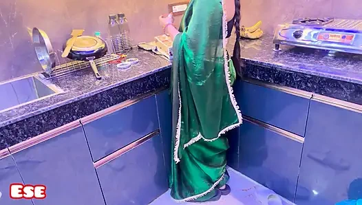 Teyze arkadan sikiliyor.......