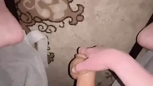 Sissy-ehemann Dildo Hüpft