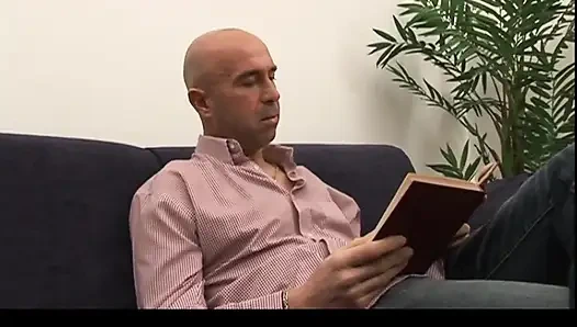 Yetişkin çift büyük yarak emiyor