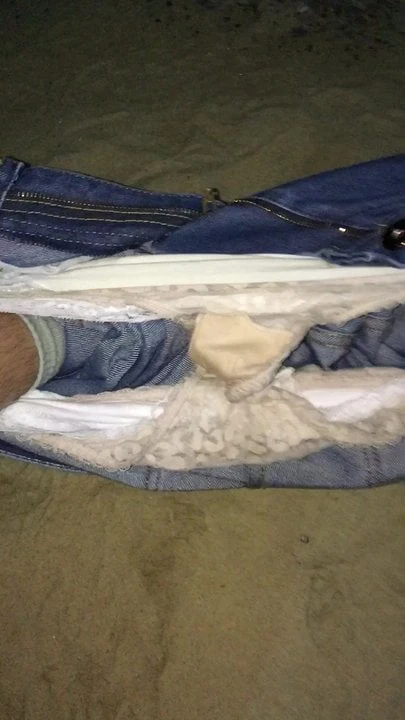 Wednesday night out Pt.2 ... pissing in my black lace thong