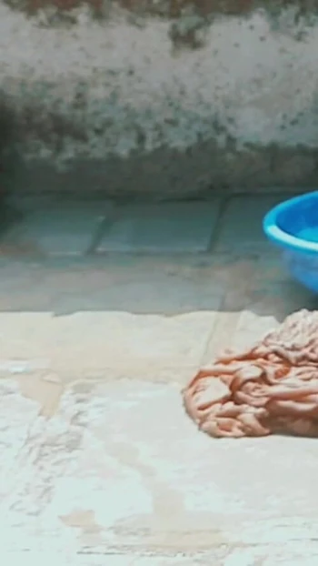 Unforgettable moment from "In the country&#039;s bathroom of the village, the elder sister-in-law&#039;s stepsister is"