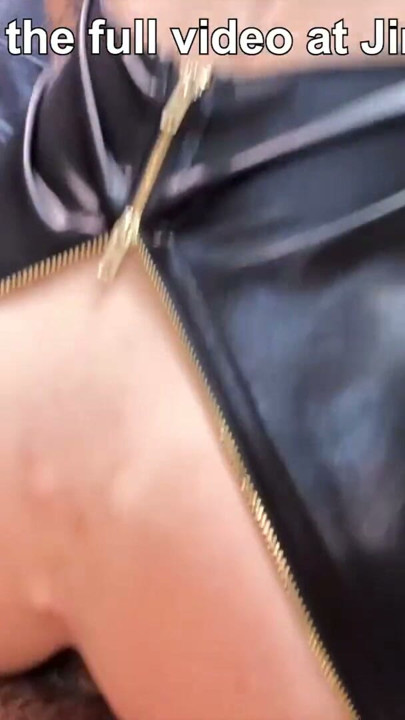 Charlotte Rose ha vuelto y está muy cachonda en JimSlip | Clip 1