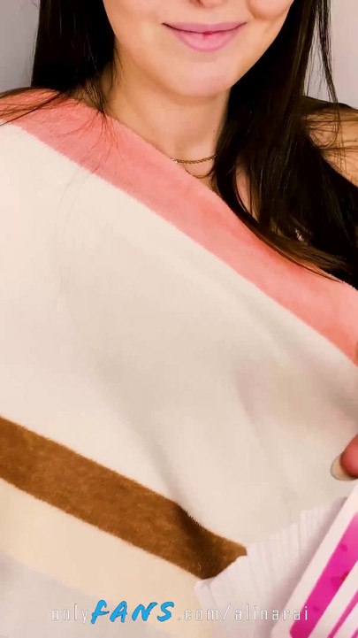 我买了打牌, 你准备好和我一起玩了吗？好吧, 我必须脱掉我的内裤吗？