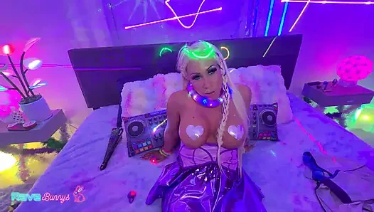 Rave Bimbo Pamela Sanderson's Ass Gets Spread And Filled By Hussie!