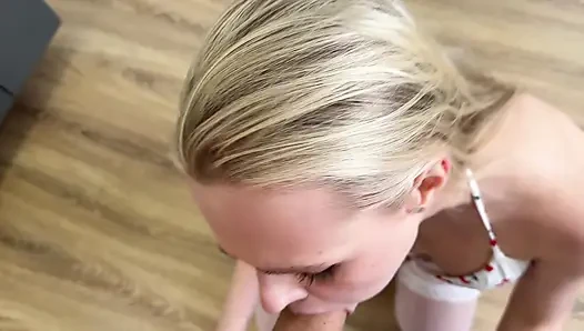 DINNER AT THE RESTAURANT ENDED WITH ROUGH SEX - SHE CRAWLED INTO MY PANTS HERSELF!! - A BLONDE WITH BIG TITS SWALLOWS MY COCK
