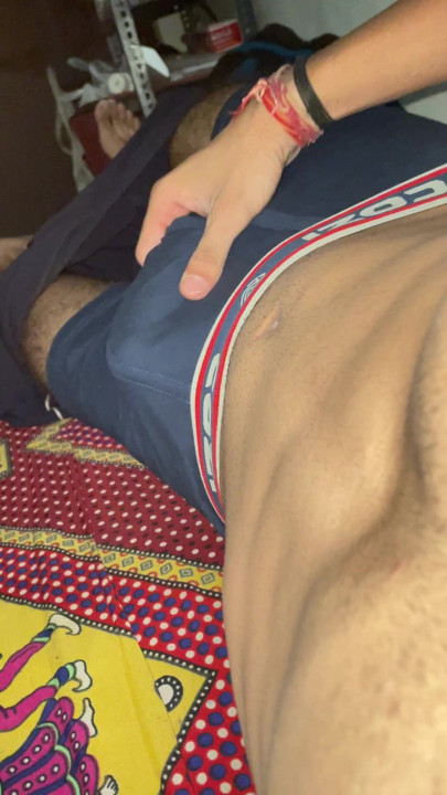 willst du meinen harten sexy schwanz sehen?
