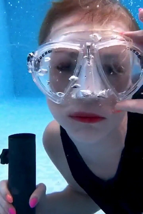 Underwater Wetsuit & Mask Fetish Filling, Bubbles & Breath Control