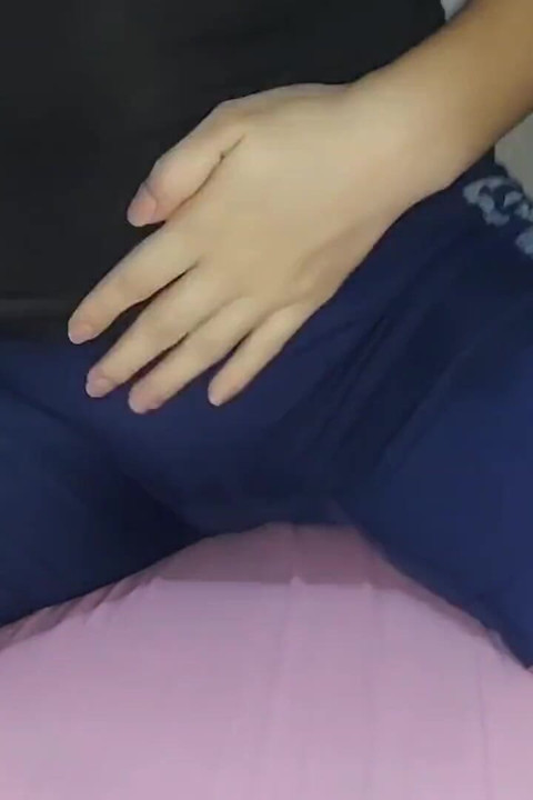 Kawan saya miang yang mahu mengongkeknya