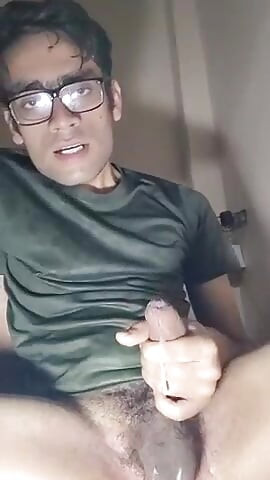 独奏印度业余男孩撸管射精