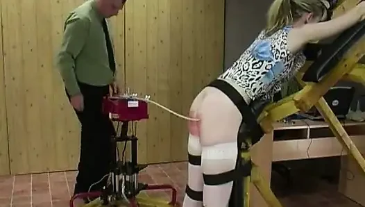 Nicol Spanking Machine - Cane