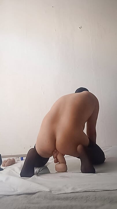 Big dildo in my anus