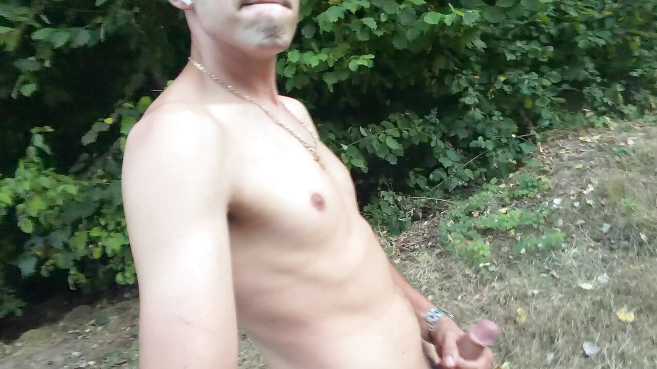 German boy jerks off naked outside and cums