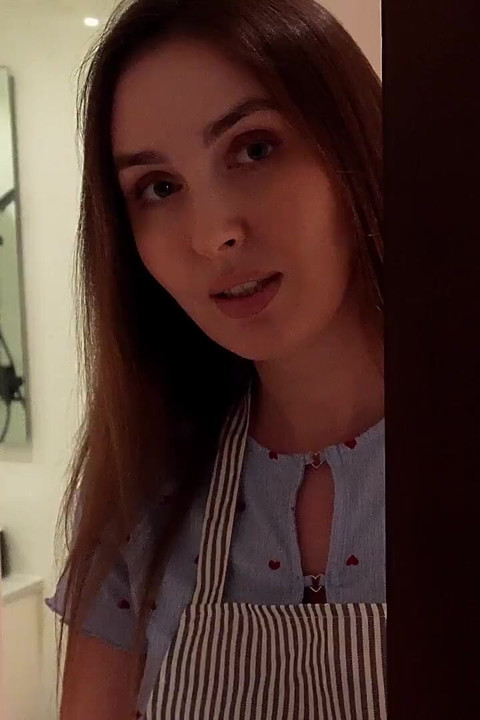 Uma Nova Madrasta MILF Seduz Seu Enteado Marinheiro Depois De Um Ano No Mar.