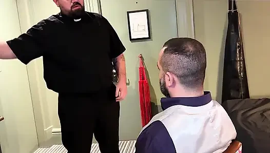 Assorcist: eşcinsel ayı rahip bdsm