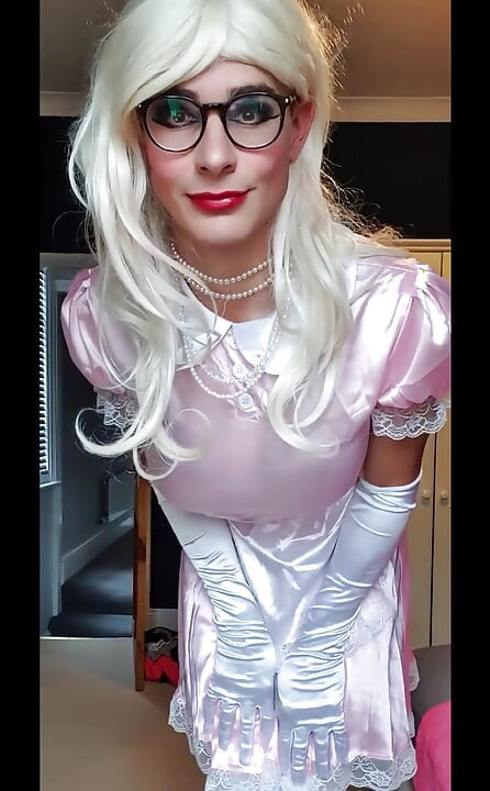 Adakah awak mahu anda mengawal banci kecil yang cantik ini?