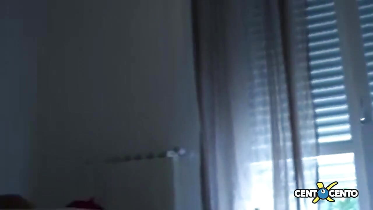 Oana and Her Secret Friend (πλήρης ταινία Centoxcento)